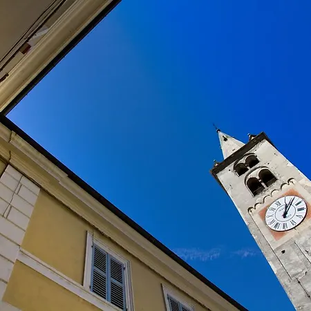 Maison Des Monnaies *